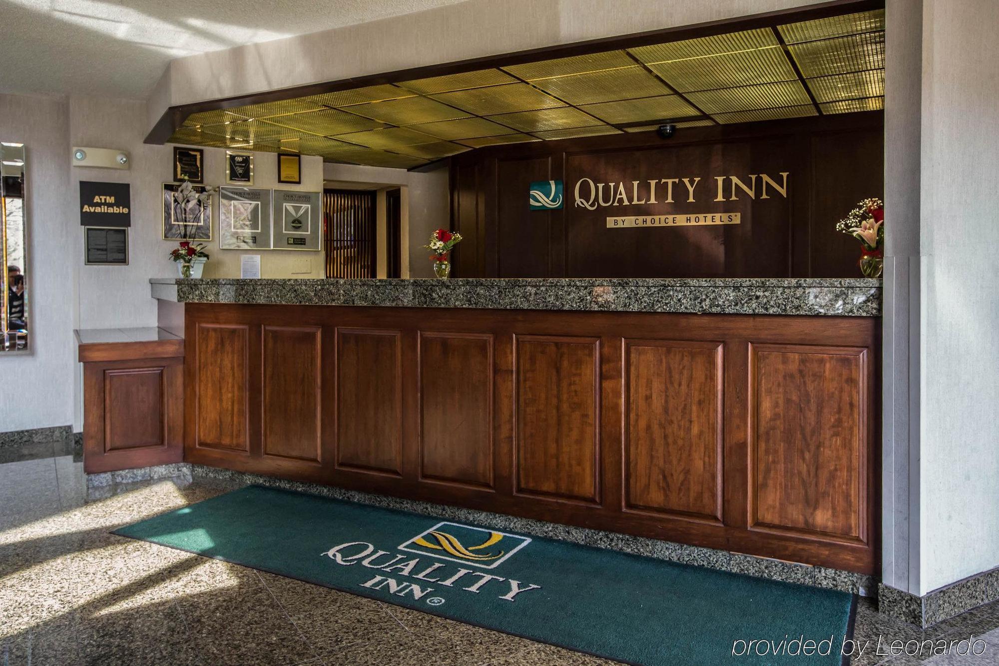 Quality Inn Schaumburg - Chicago Near The Mall Экстерьер фото